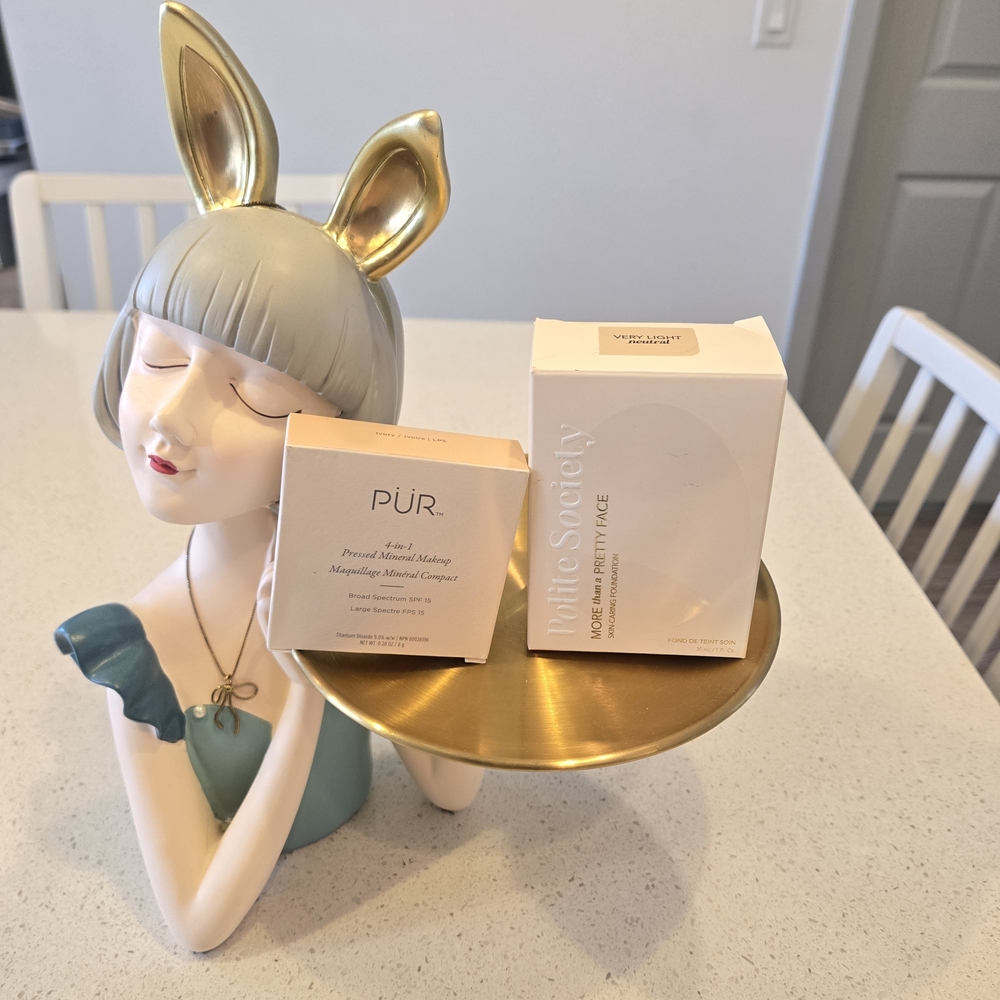 PÜR Mineral Makeup Remover - Cream and Gold